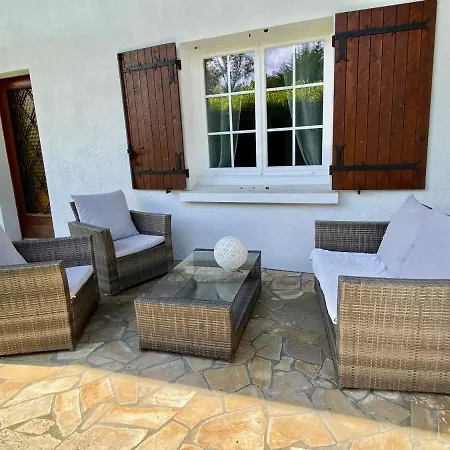 Maison Au Calme Avec Piscine Tatil Evi